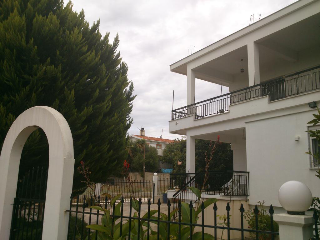 Kalaitzis Apartments Kalyves Polygyrou المظهر الخارجي الصورة