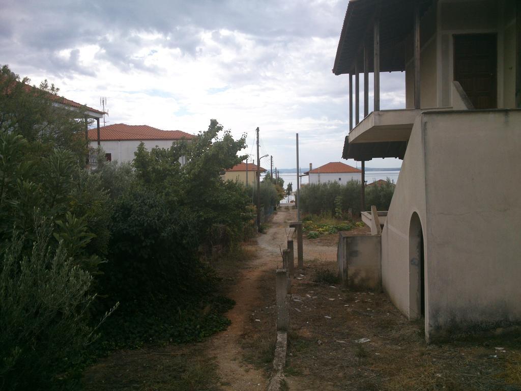 Kalaitzis Apartments Kalyves Polygyrou المظهر الخارجي الصورة